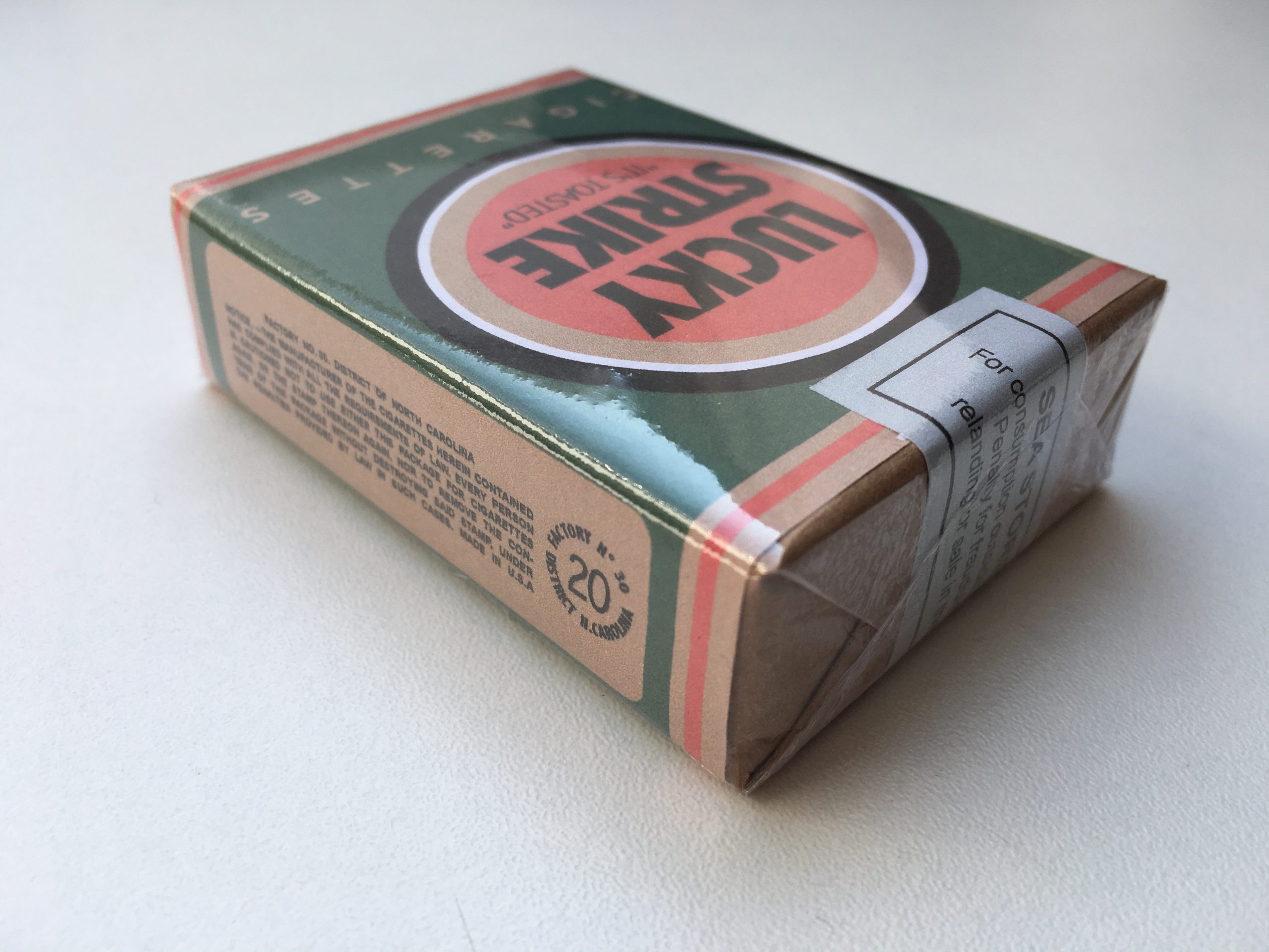 wwii-lucky-strike-cigarette-pack-us-army-dummy-green-faux-paquet-vert-d