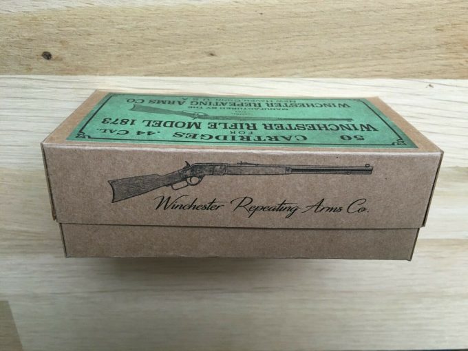 DECO box Winchester Model 1873 44 caliber Ammo box cartridges Old West Western khristore angers france brocante