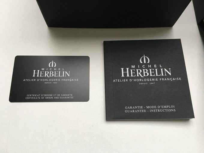 michel herbelin 1669 14 1669/14 montre automatique swiss made mouvement suisse verre saphir khristore revendeur france neuve garantie 2 ans