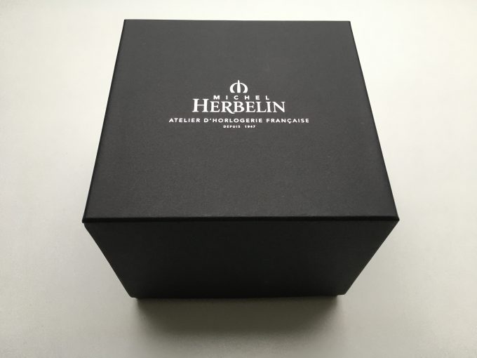 michel herbelin 1669 14 1669/14 montre automatique swiss made mouvement suisse verre saphir khristore revendeur france neuve garantie 2 ans