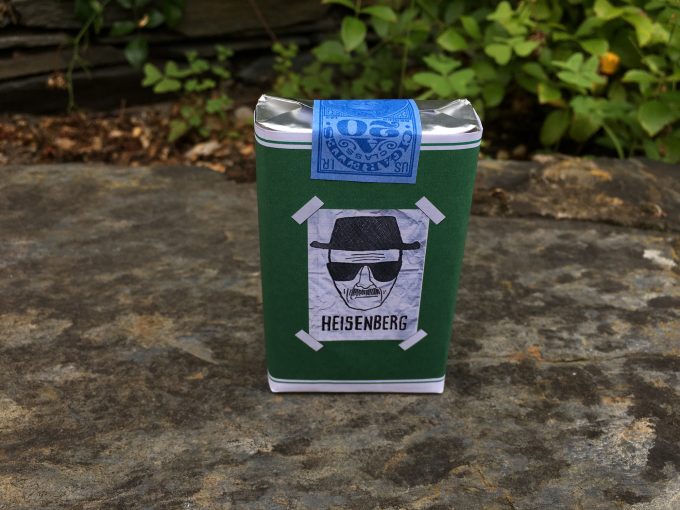 Heisenberg Cigarette CASE Pack BREAKING BAD TV Show Inspiration Movie Prop étui paquet de cigarettes wilmington jesse pinkman walter white khristore