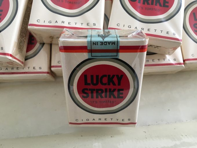Extremely rare LUCKY STRIKE cigarette pack Armed Forces Issue WWII US ARMY White unopened ATC Blue label Stamp free of tax WW2 khristore