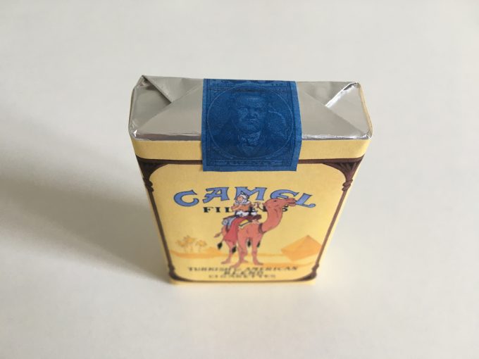 Tintin CAMEL Cigarettes paquet étui Crabe aux Pinces d'Or Case pack Movie prop replica khristore