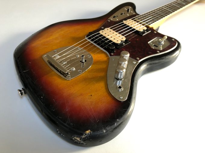 Kurt Cobain Jaguar road worn khristore Nirvana guitar