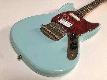 Kurt-Cobain-SkyStang-khristore-guitar-replica-pickfordguards 2