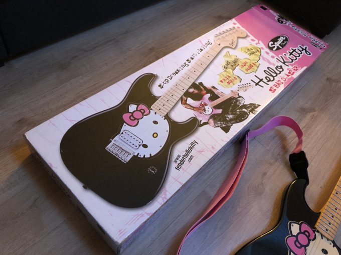 Squier Fender Stratocaster Hello Kitty Strat Box Strat strap matching headstock khristore 14