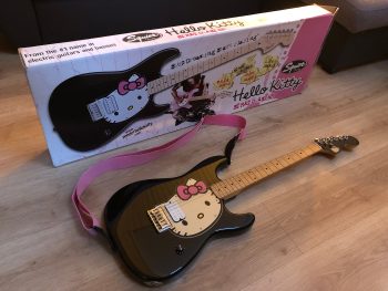 Squier Fender Stratocaster Hello Kitty Strat Box Strat strap matching headstock khristore 17