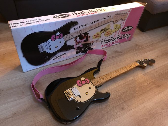 Squier Fender Stratocaster Hello Kitty Strat Box Strat strap matching headstock khristore 17