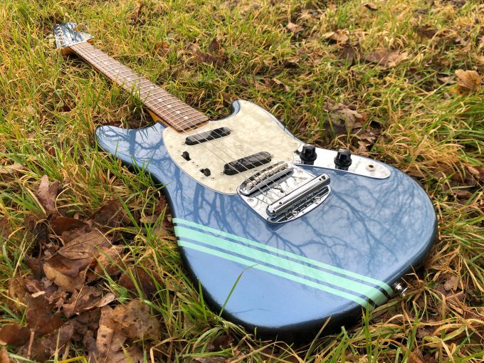 Fender-Mustang-69-Competition-lpb-lake-pacid-blue-2010-reissue-kurt-cobain-nirvana-guitar-khristore2