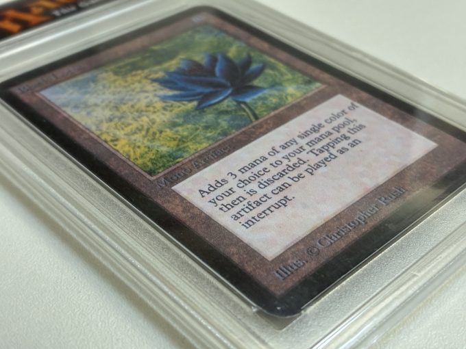 Magic the Gathering Black Lotus Card Replica TOP LOADER Mono Artifact Alpha 1993 edition