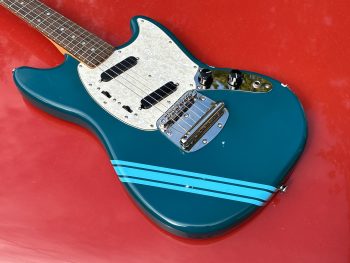 Kurt-Cobain-69-Competition-Mustang-Nirvana-live-Trees-Dallas-91-Khristore 3