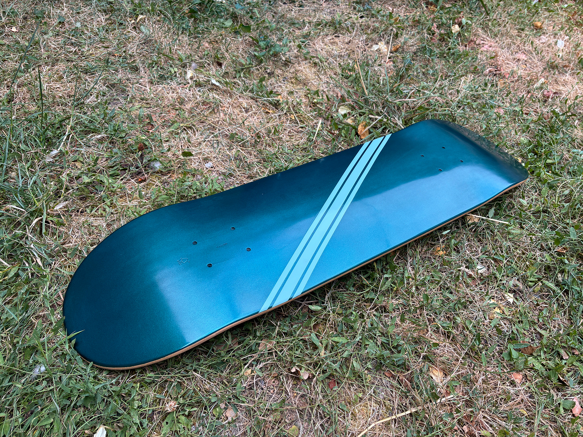 Khristore-69-CompSkate-Fender-Mustang-1969-Competition-stripes-Kurt-Cobain-Nirvana-Guitar-SKate-deck-desk-3